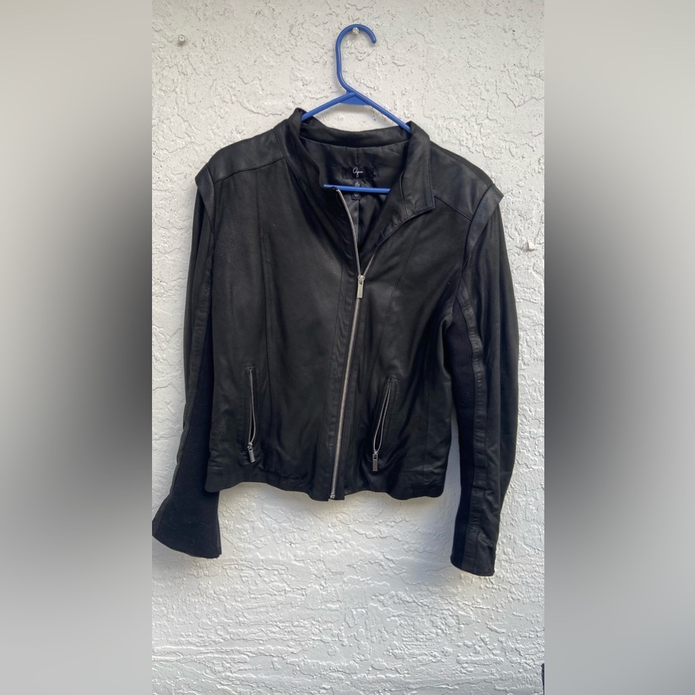 Women’s  Aqua size Large Jacket color black